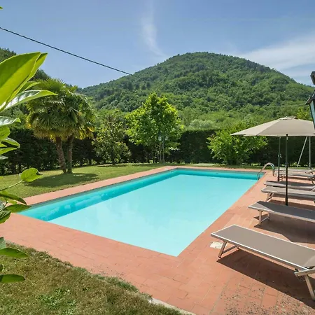 Charming Stone House Near Lucca And Garfagnana Дом отдыха
