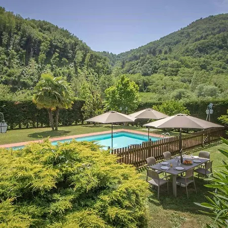 Charming Stone House Near Lucca And Garfagnana Дом отдыха Piegaio Basso